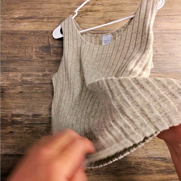 Cozy Casual Beige Ribbed Tank Top - Picture 6 of 9